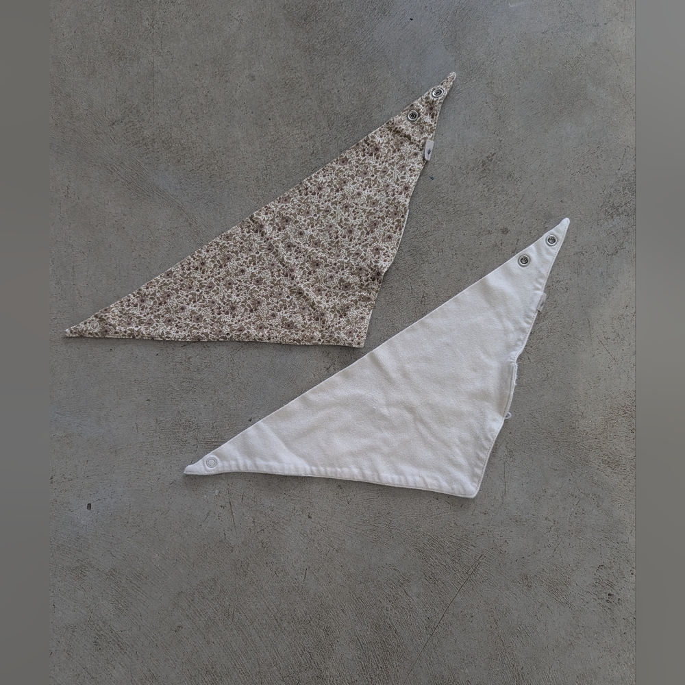 WHEAT bib bandanas